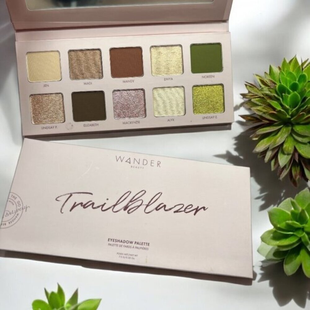 Wander Beauty TRAILBLAZER EYESHADOW PALETTE - 10 Shades New -NEW IN BOX